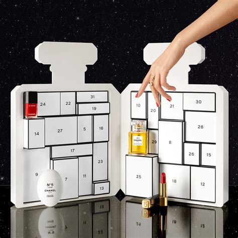 calendrier de lavent chanel 2021|Chanel N°5 Limited Edition 2021 Holiday Advent Calendar.